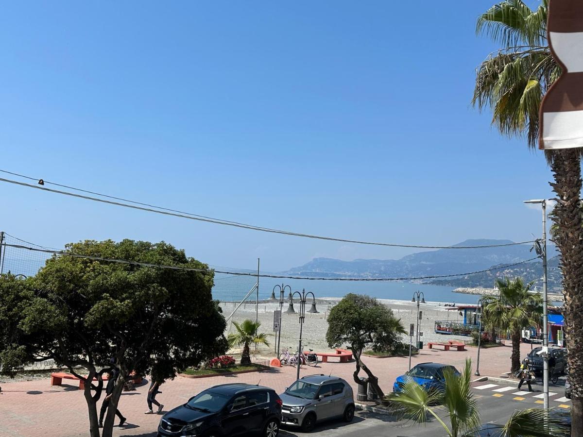Appartamento Aria Del Mare Ventimiglia Zewnętrze zdjęcie