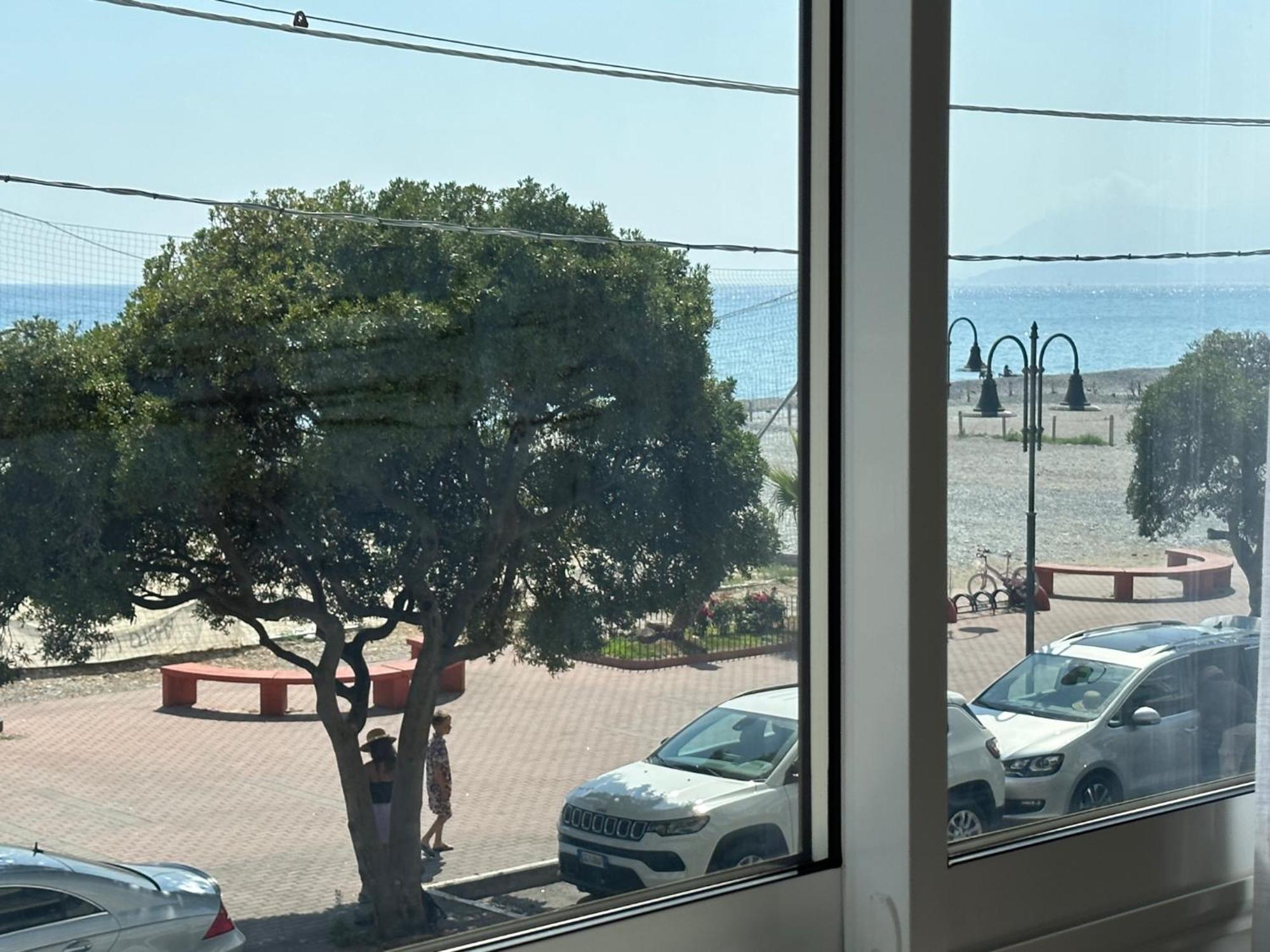 Appartamento Aria Del Mare Ventimiglia Zewnętrze zdjęcie
